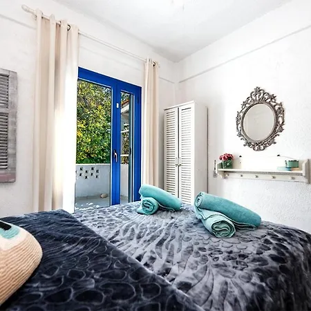Vakantiehuis House By The Sea